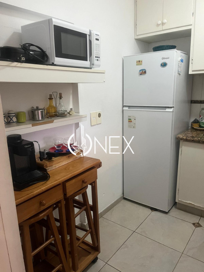 Apartamento ID.4495 - Se vende apartamento frente al mar, playa mansa parada 2.