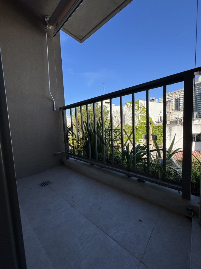Apartamento ID.3215 - Alquiler 1 Dormitorio a estrenar con garaje, balcón y terraza privada !