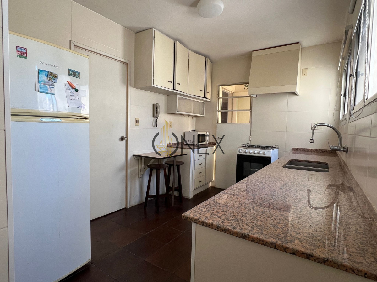 Apartamento ID.1855 -  Alquiler apartamento Pocitos  2 dormitorios con garaje