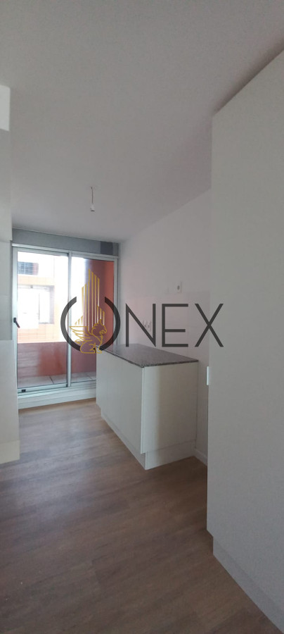 Apartamento ID.3321 - Alquiler de Apartamento 2 dormitorios + cochera vista a la rambla Barrio Sur
