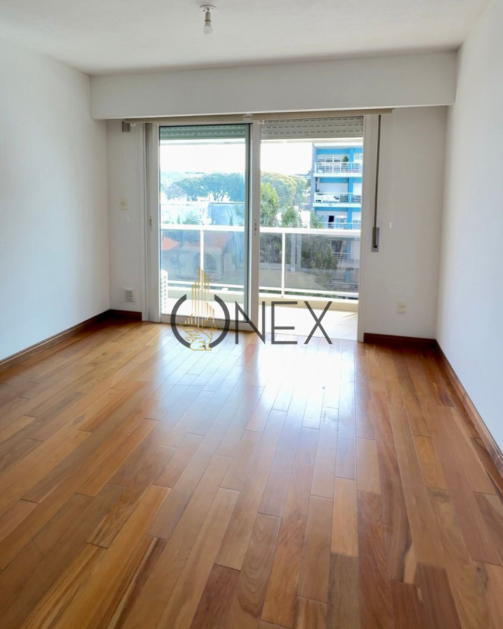 Apartamento ID.3111 - ALQUILER APARTAMENTO 1 DORMITORIO CON GARAJE, PARQUE BATLLE