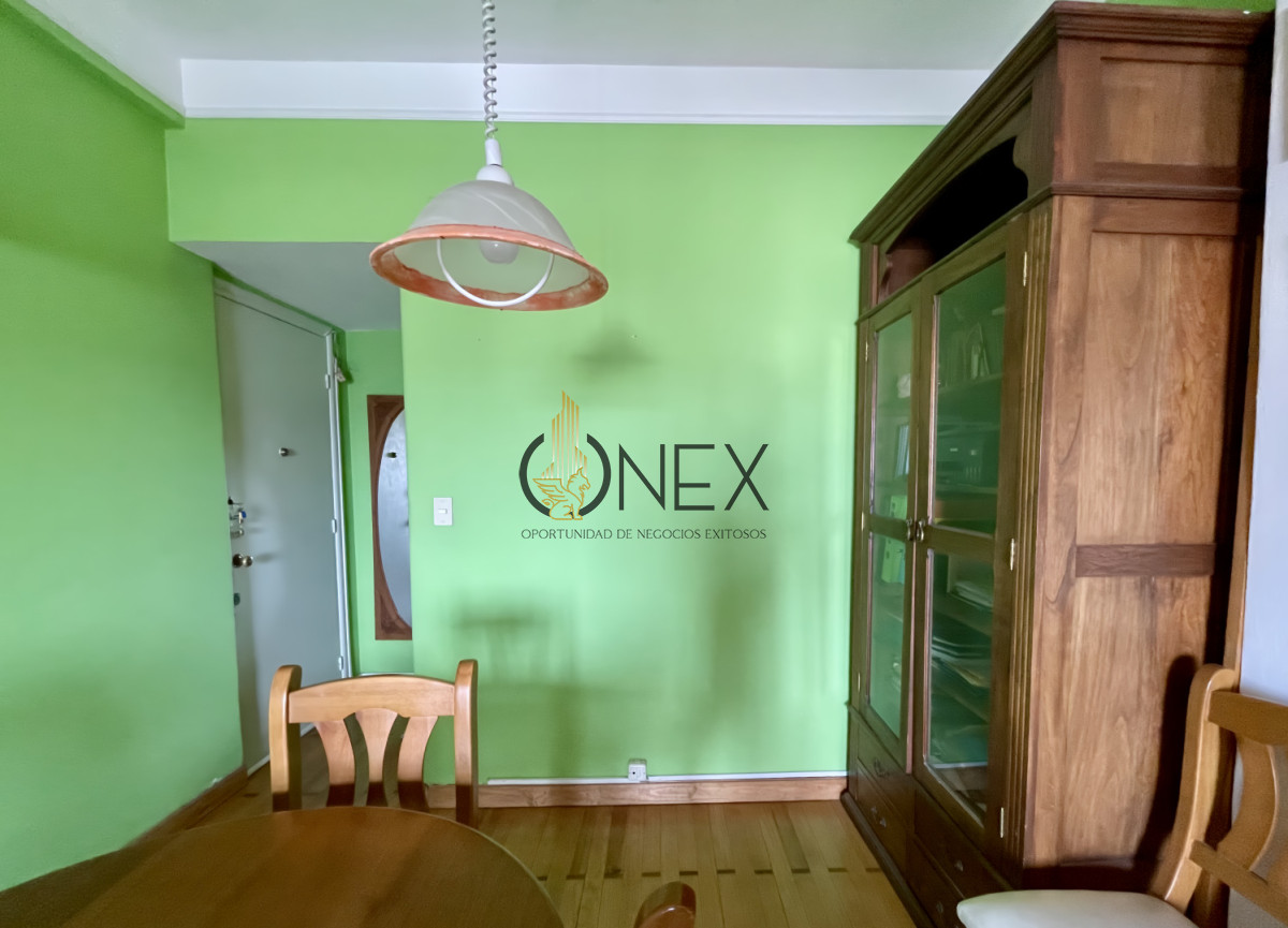 Apartamento ID.3700 - Apartamento en el Centro, de Alta Categoría, con Balcón Integrado y Excepcional Vista al Puerto