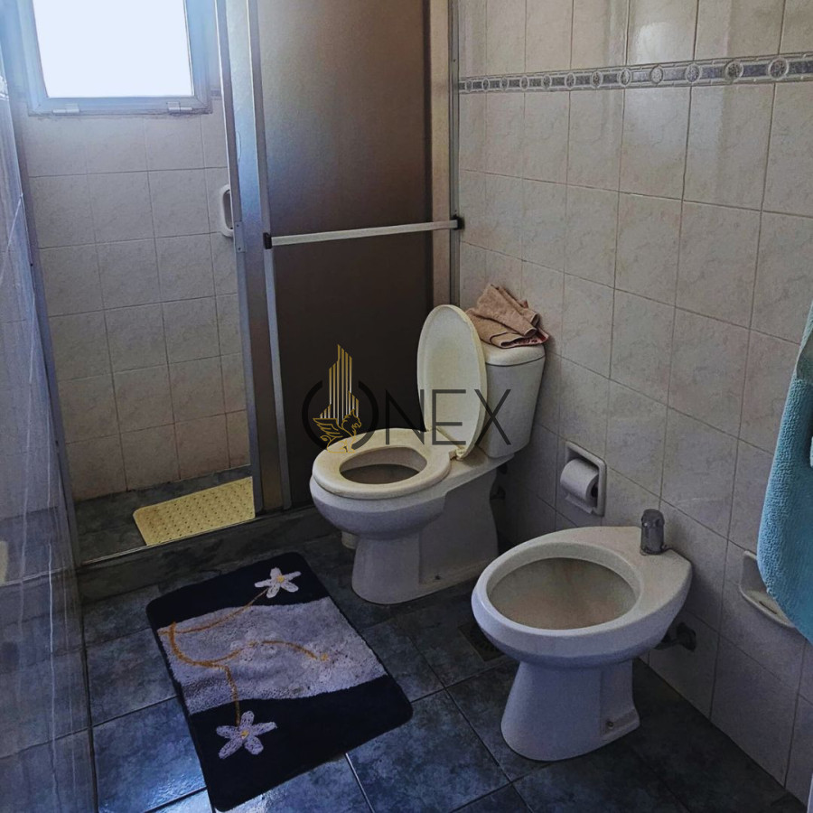 Apartamento ID.2004 - VENTA APARTAMENTO DE 4 DORMITORIOS Y DOS BAÑOS EN POCITOS