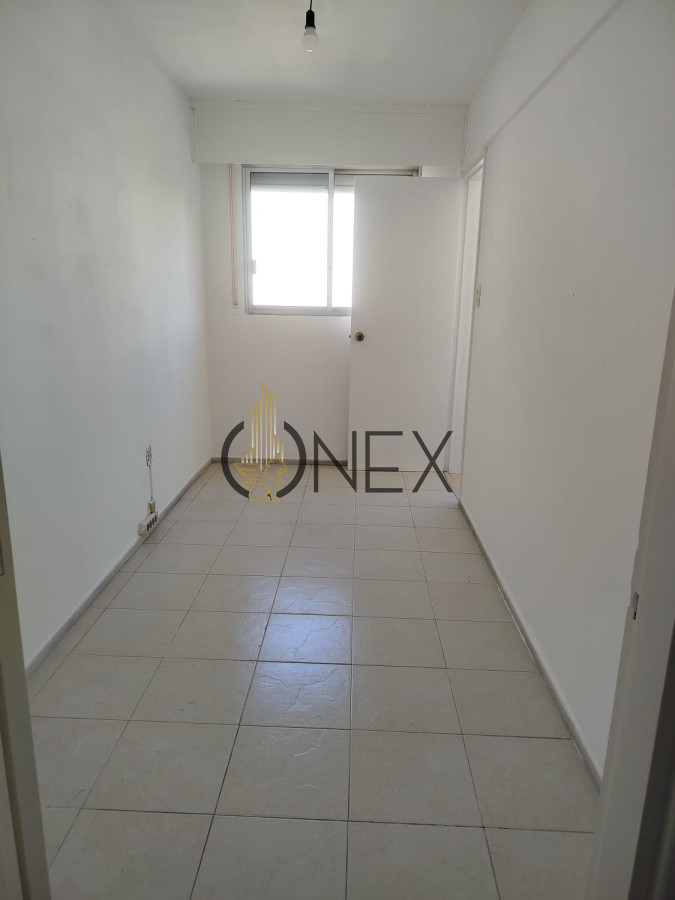 Apartamento ID.3295 - Venta Apartamento 3 dormitorios + servicio en Punta Carretas 