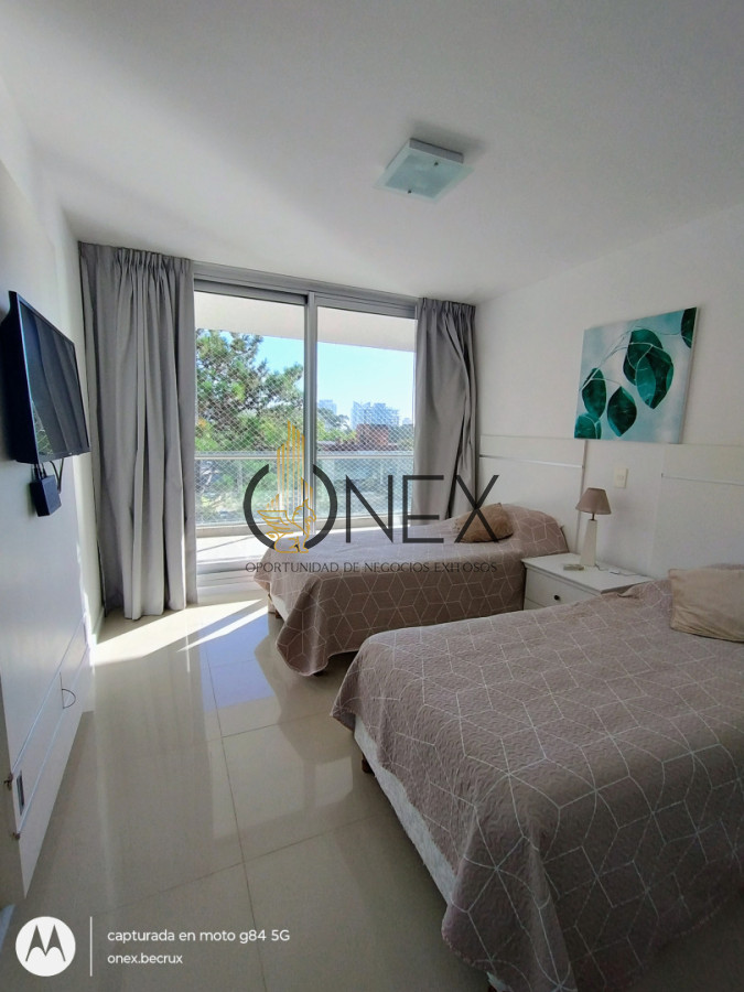 Apartamento ID.4243 - Alquiler anual en torre con amenities – Punta del Este 2 dormitorios 2 baños 