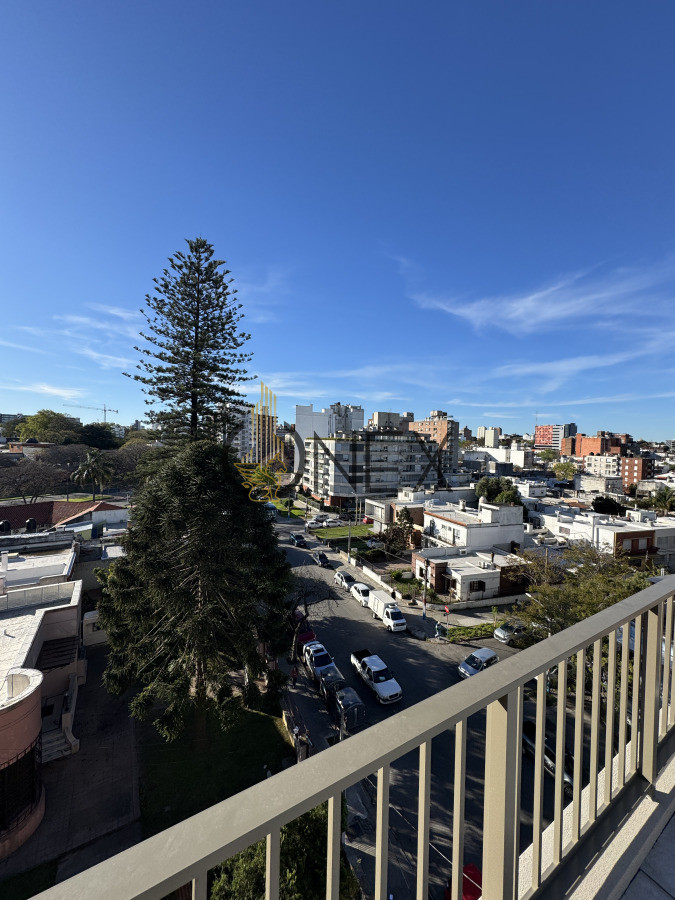 Apartamento ID.3215 - Alquiler 1 Dormitorio a estrenar con garaje, balcón y terraza privada !