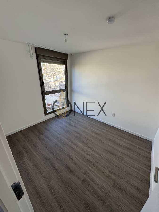 Apartamento ID.3215 - Alquiler 1 Dormitorio a estrenar con garaje, balcón y terraza privada !
