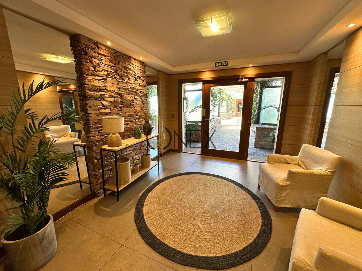 Apartamento ID.2793 - Venta Moderno y Seguro Apartamento 3 dormitorios en Carrasco Norte!
