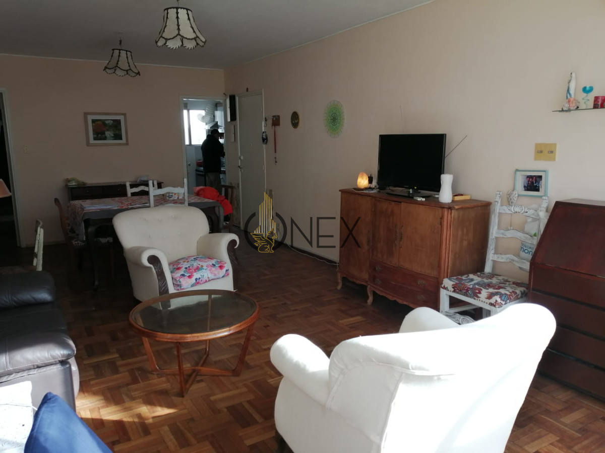 Apartamento ID.1339 - Se vende amplio apto en cordón