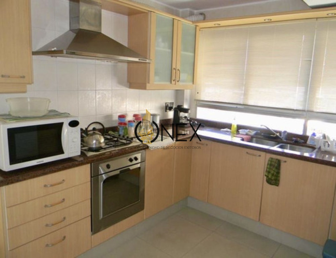 Apartamento ID.3464 - En venta apartamento en Punta del Este de 4 dormitorios. Con vista al puerto