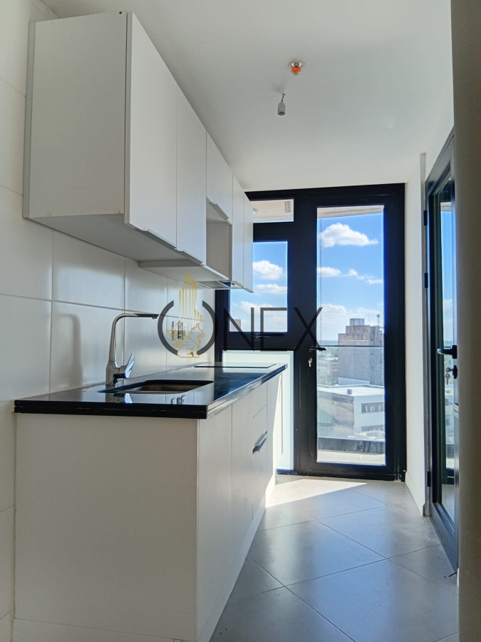 Apartamento ID.1668 - APARTAMENTO EN VENTA TORRE DE LA DEFENSA HOGAR U OFICINA