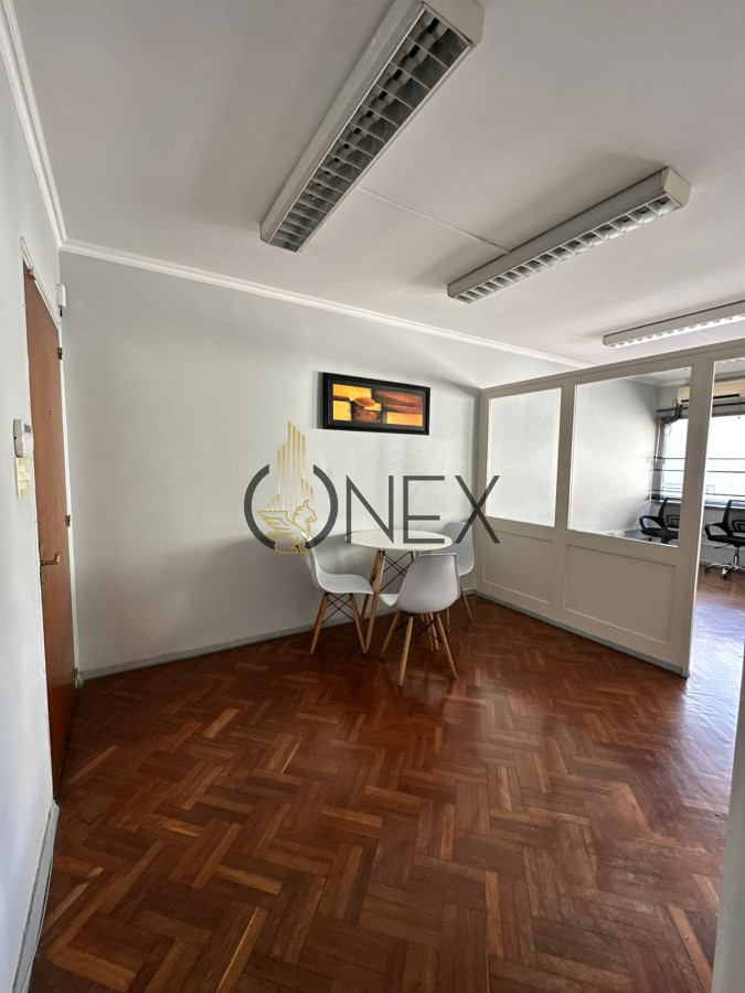 Apartamento ID.2519 - OFICINA EN VENTA CIUDAD VIEJA