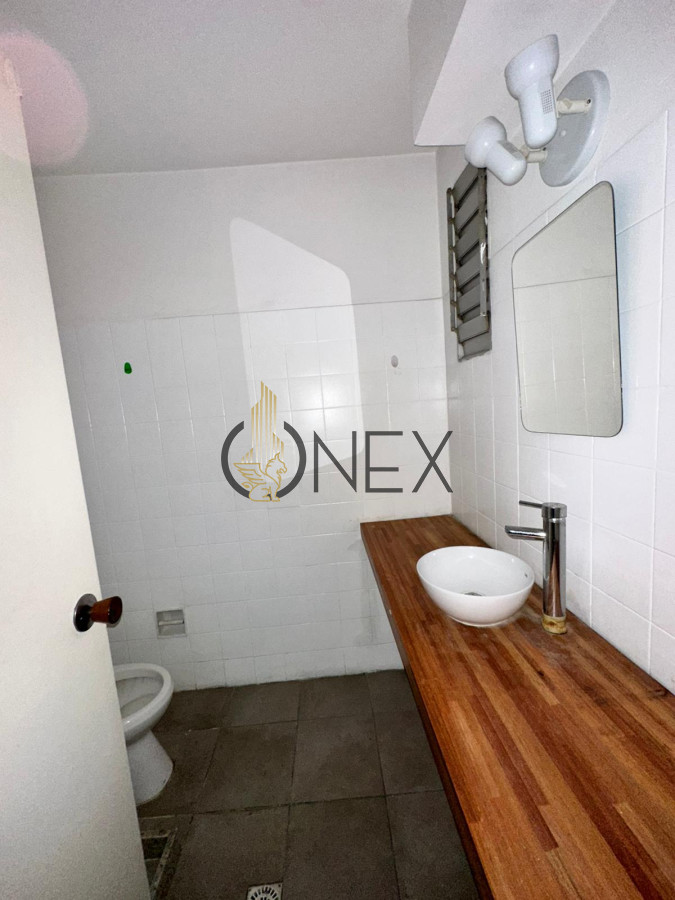 Apartamento ID.2519 - OFICINA EN VENTA CIUDAD VIEJA