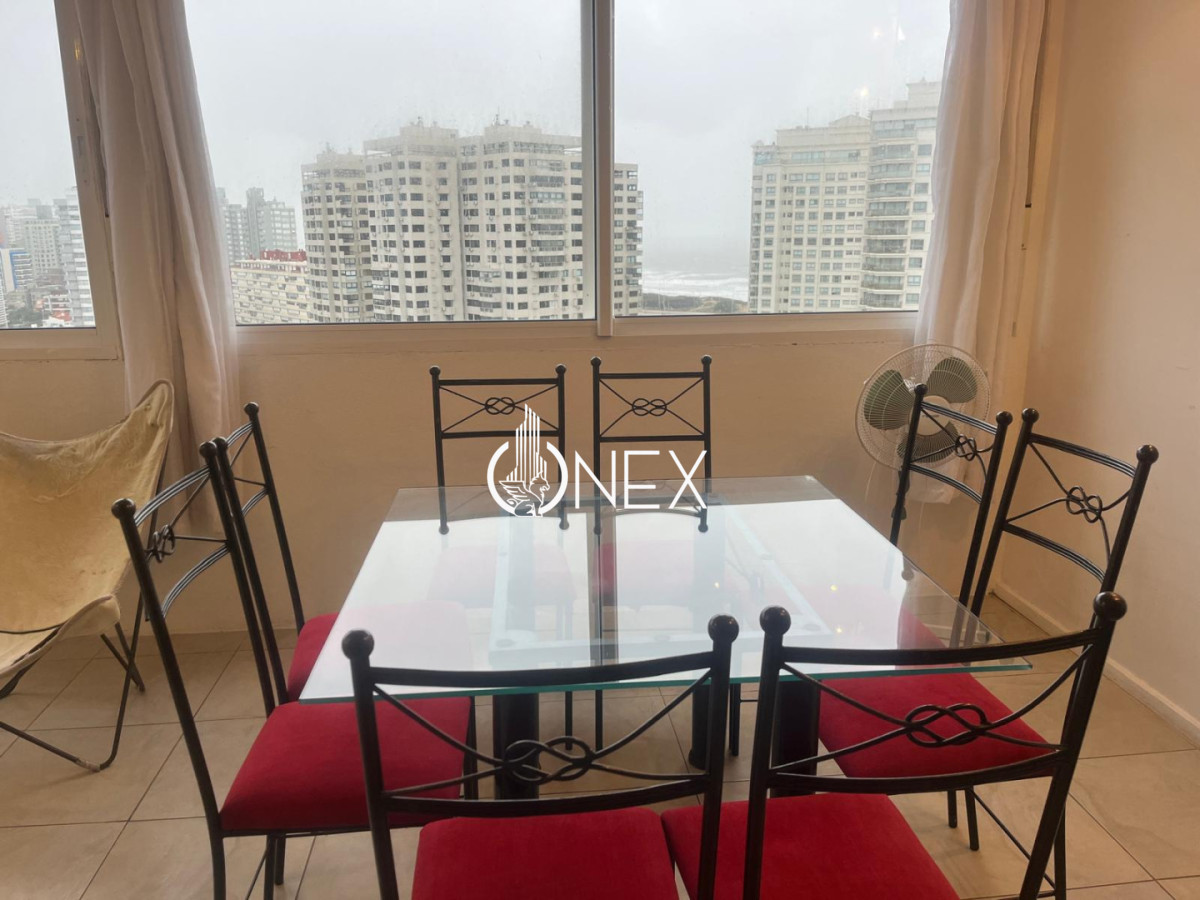 Apartamento ID.4495 - Se vende apartamento frente al mar, playa mansa parada 2.
