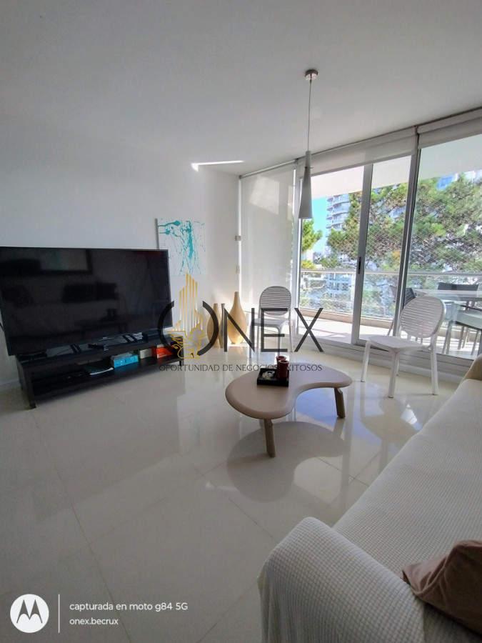 Apartamento ID.4243 - Alquiler anual en torre con amenities – Punta del Este 2 dormitorios 2 baños 