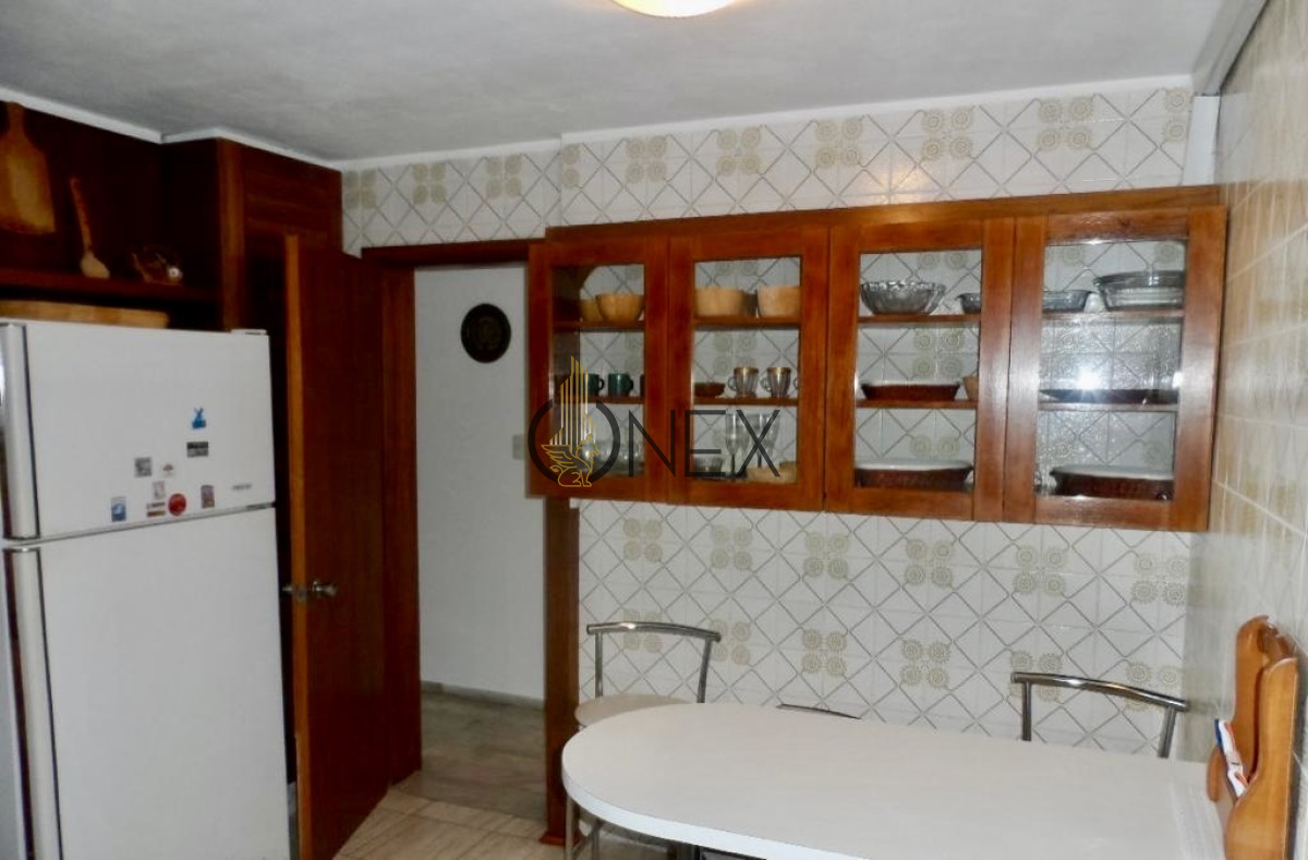 Apartamento ID.2901 - En Alquiler Apartamento en Punta del Este de 3 dormitorios.