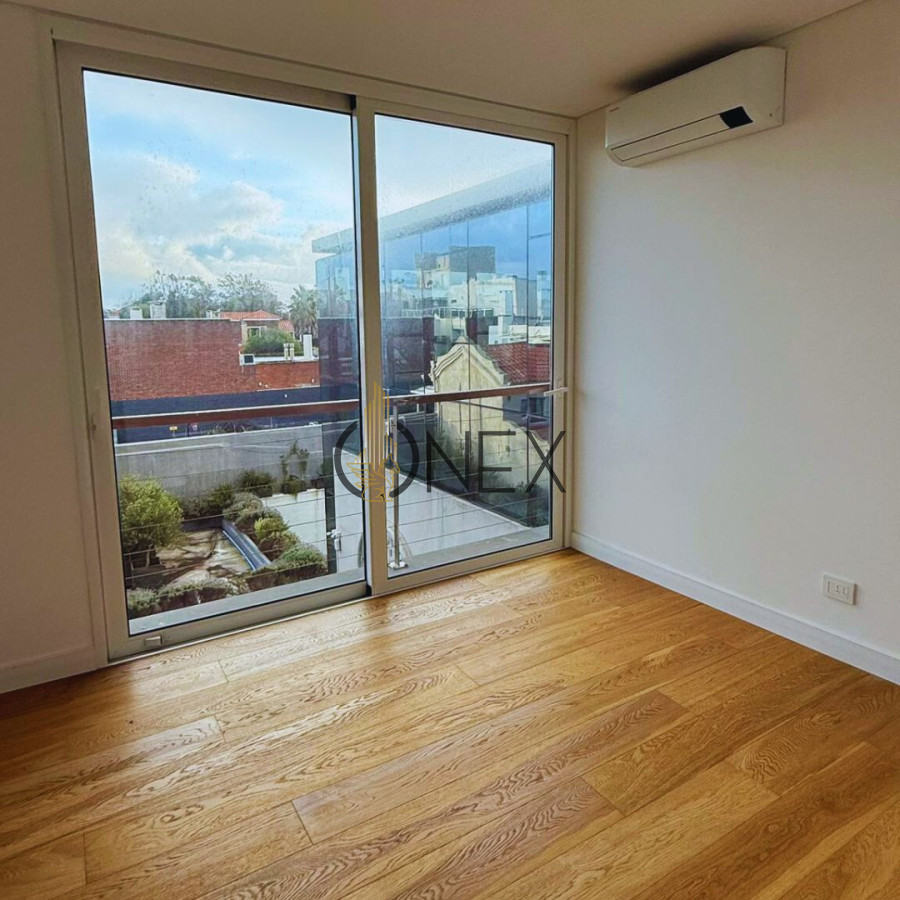 Apartamento ID.2215 - Venta Apartamento Exclusivo de dos dormitorios en Carrasco