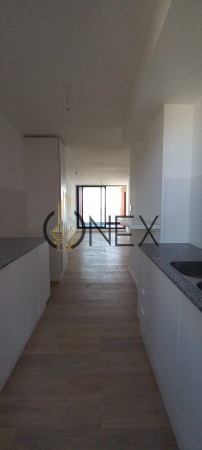 Apartamento ID.3321 - Alquiler de Apartamento 2 dormitorios + cochera vista a la rambla Barrio Sur