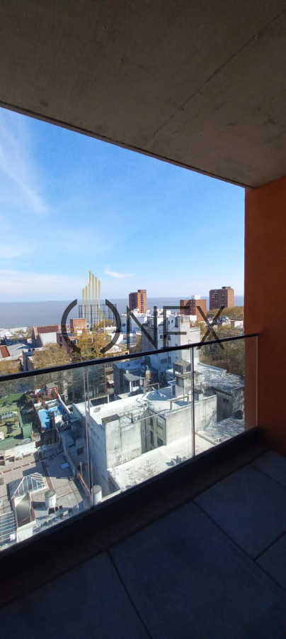 Apartamento ID.3321 - Alquiler de Apartamento 2 dormitorios + cochera vista a la rambla Barrio Sur