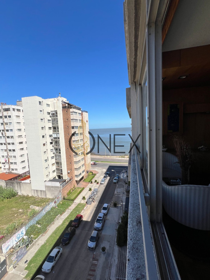 Apartamento ID.1855 -  Alquiler apartamento Pocitos  2 dormitorios con garaje