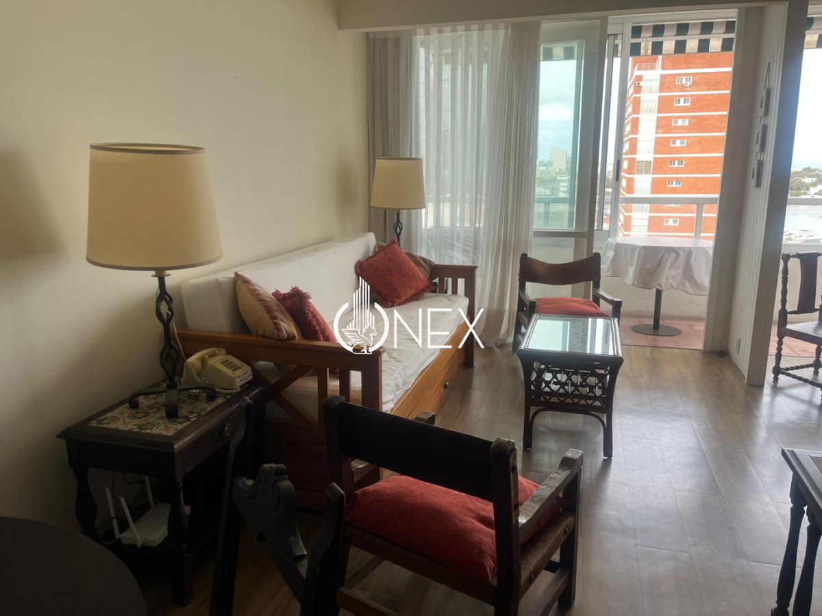 Apartamento ID.4484 - Alquiler invernal de 1 dormitorios en Penìnsula con vista al mar.