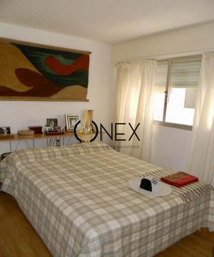 Apartamento ID.3464 - En venta apartamento en Punta del Este de 4 dormitorios. Con vista al puerto