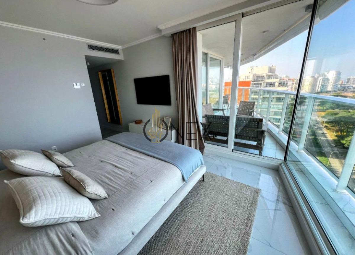 Apartamento ID.1199 - SE VENDE APARTAMENTO PARAMOUNT TOWER PUNTA DEL ESTE