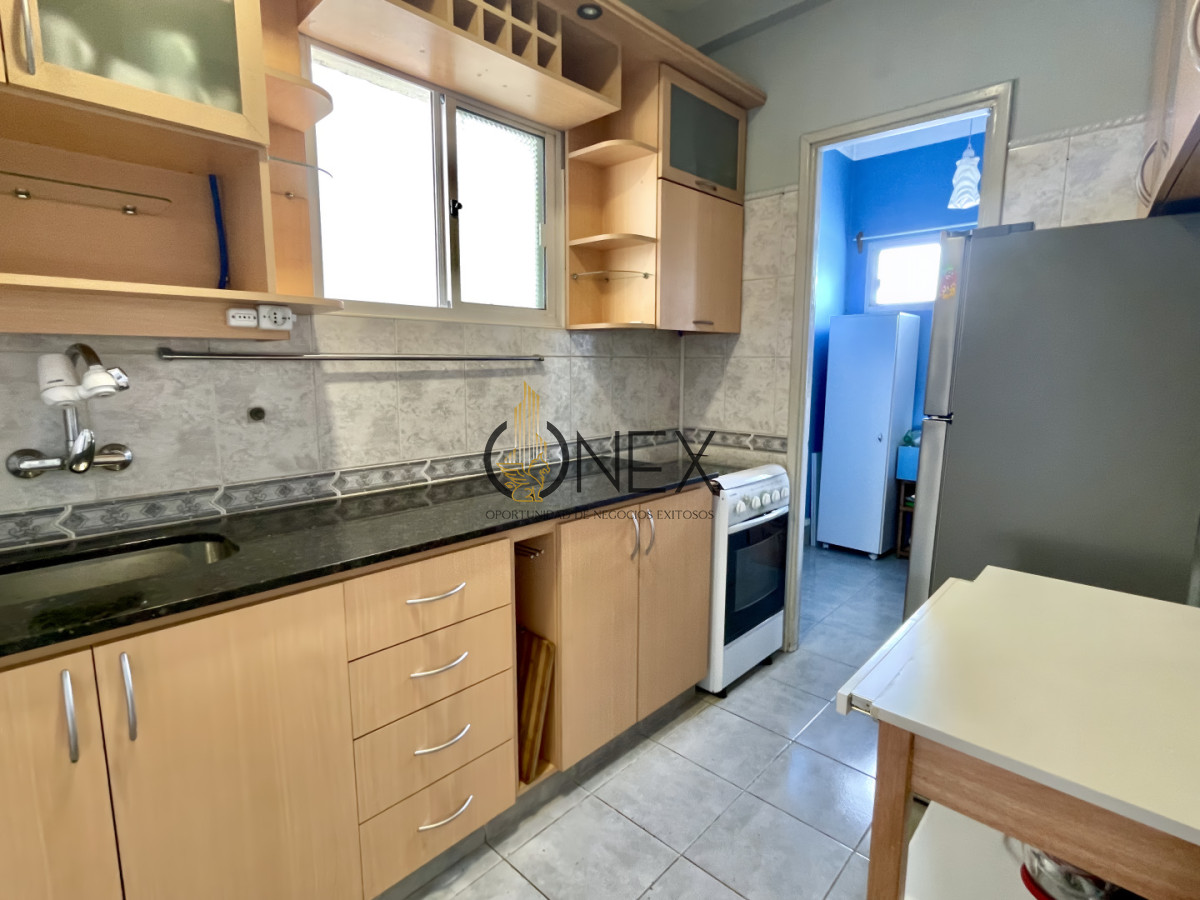 Apartamento ID.3700 - Apartamento en el Centro, de Alta Categoría, con Balcón Integrado y Excepcional Vista al Puerto