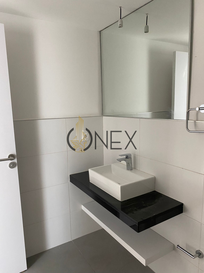 Apartamento ID.1668 - APARTAMENTO EN VENTA TORRE DE LA DEFENSA HOGAR U OFICINA