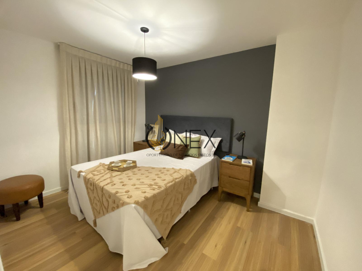 Apartamento ID.3518 - VENTA DE APARTAMENTO CON COCHERA VISTA A LA RAMBLA EN BARRIO SUR 