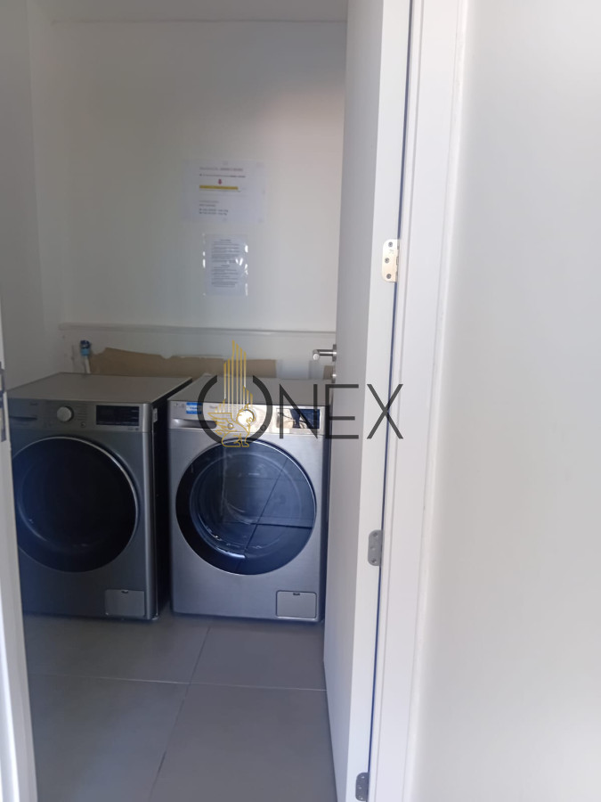 Apartamento ID.1668 - APARTAMENTO EN VENTA TORRE DE LA DEFENSA HOGAR U OFICINA