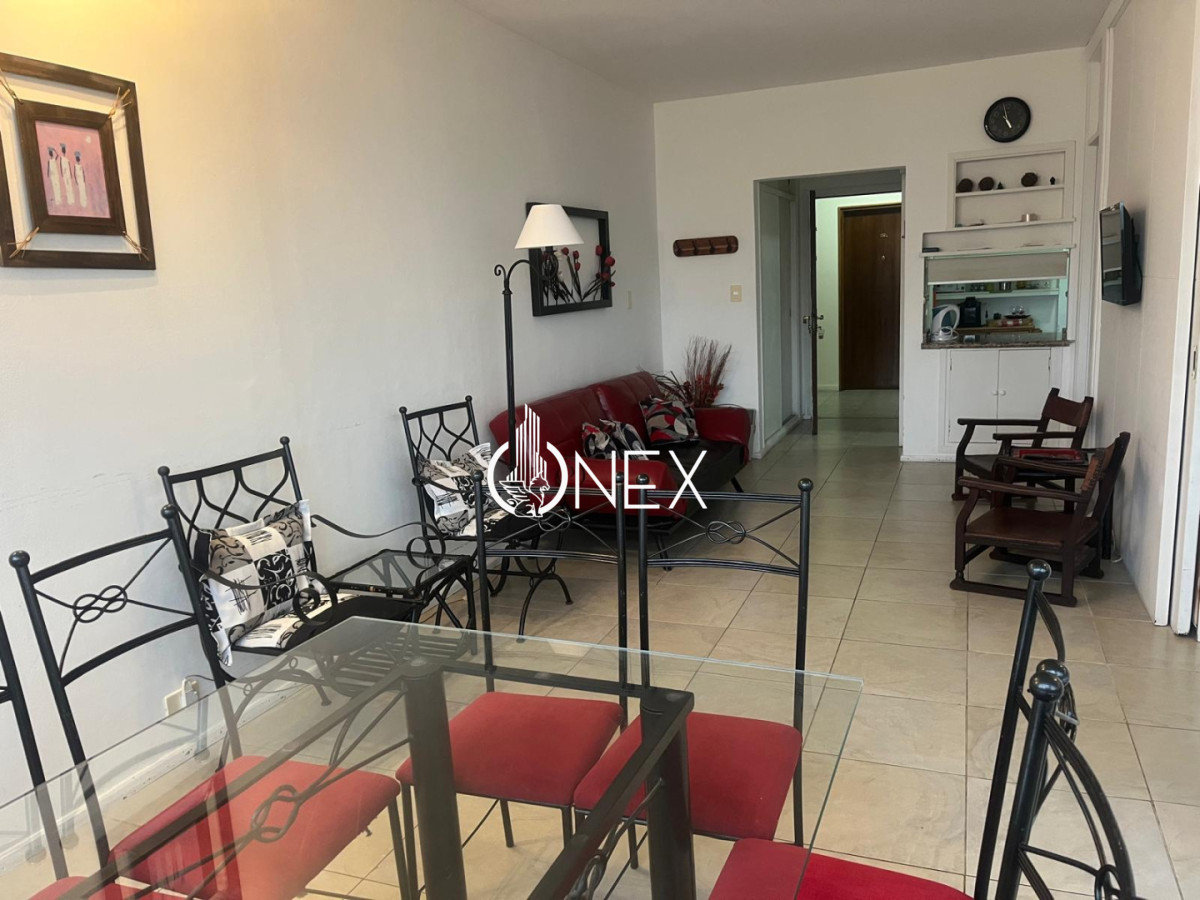 Apartamento ID.4495 - Se vende apartamento frente al mar, playa mansa parada 2.