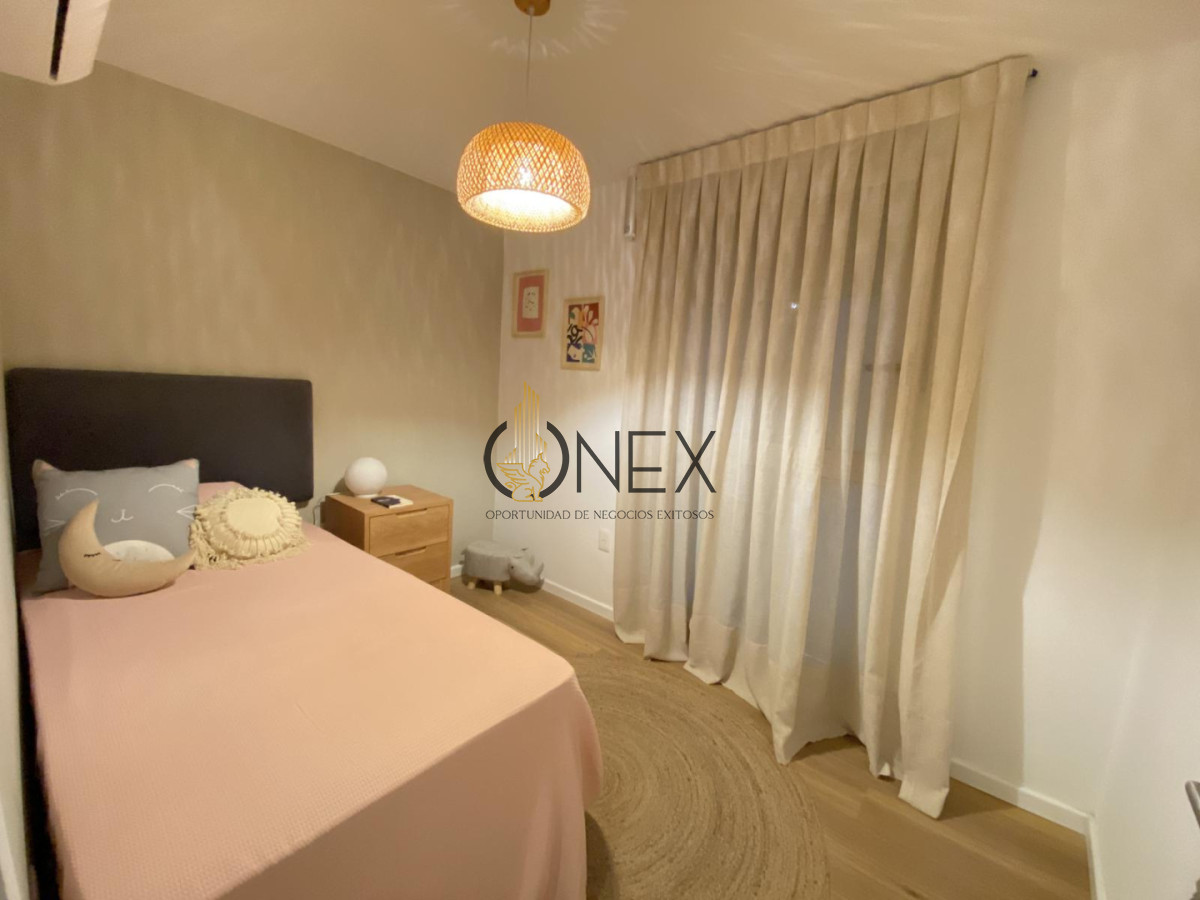 Apartamento ID.3518 - VENTA DE APARTAMENTO CON COCHERA VISTA A LA RAMBLA EN BARRIO SUR 