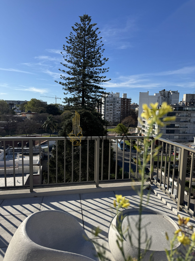 Apartamento ID.3215 - Alquiler 1 Dormitorio a estrenar con garaje, balcón y terraza privada !