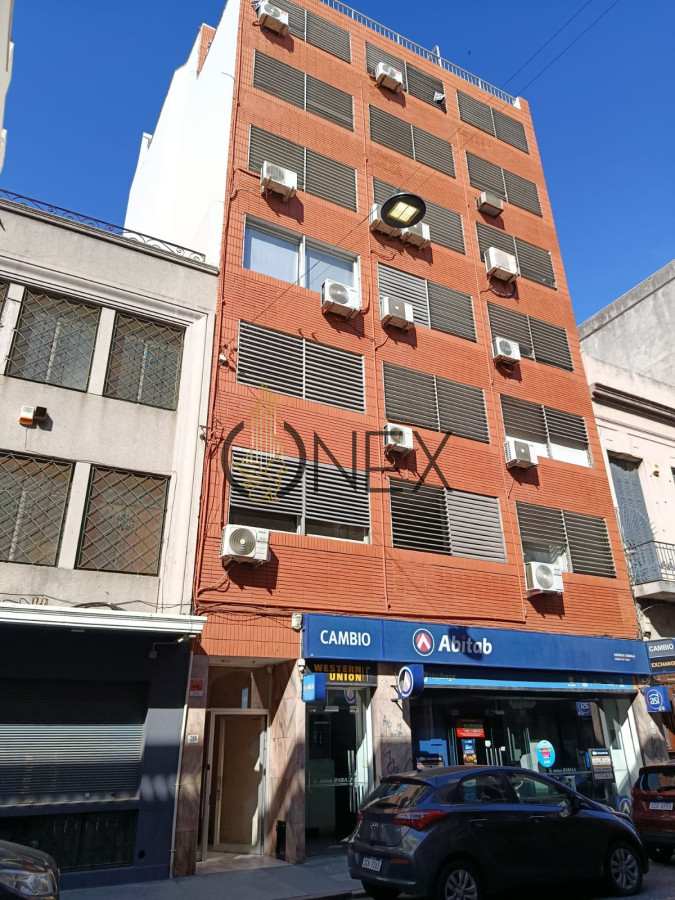 Apartamento ID.3362 - Oportunidad dos monoambientes, dos oficinas o espacio abierto de 83mt2  