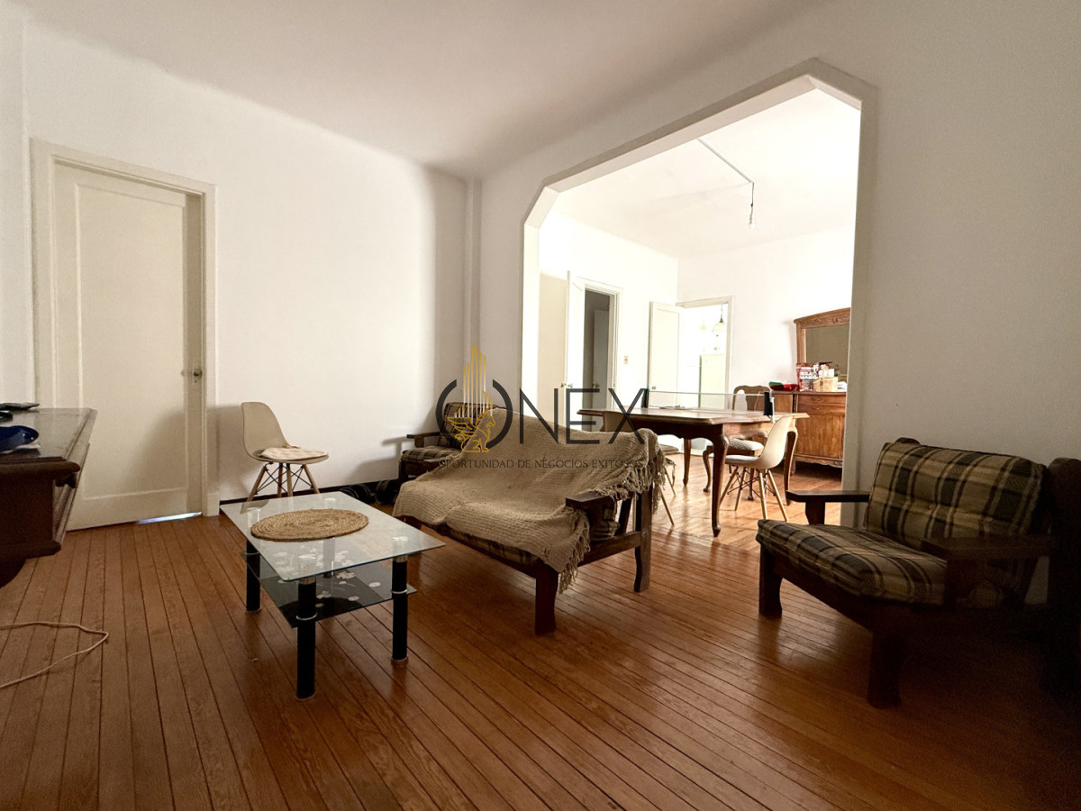 Apartamento ID.3861 - VENTA APARTAMENTO DE EPOCA CON RENTA DE 2 DORMITORIOS. PUNTA CARRETAS, MONTEVIDEO