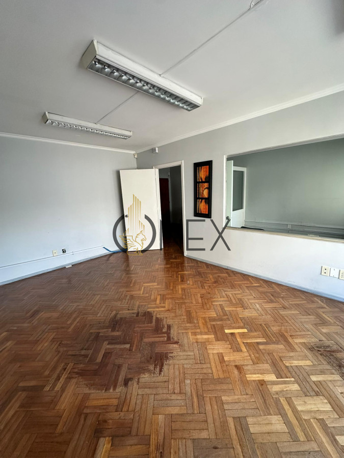 Apartamento ID.2519 - OFICINA EN VENTA CIUDAD VIEJA