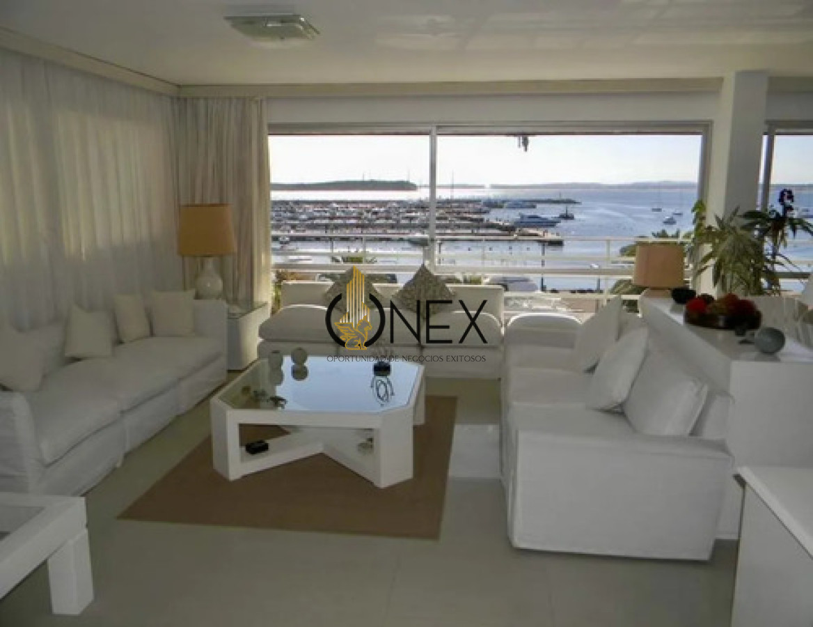 Apartamento ID.3464 - En venta apartamento en Punta del Este de 4 dormitorios. Con vista al puerto