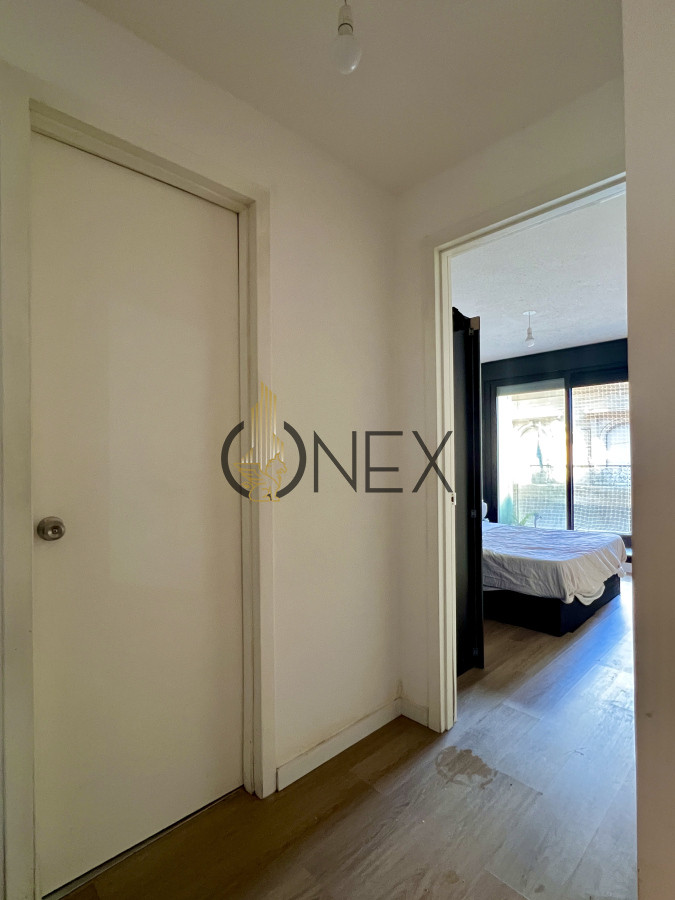 Apartamento ID.1879 - VENTA APARTAMENTO CON RENTA, 1 DORMITORIO, 1 BAÑO Y TERRAZA, EDIF. DOMINI, CENTRO