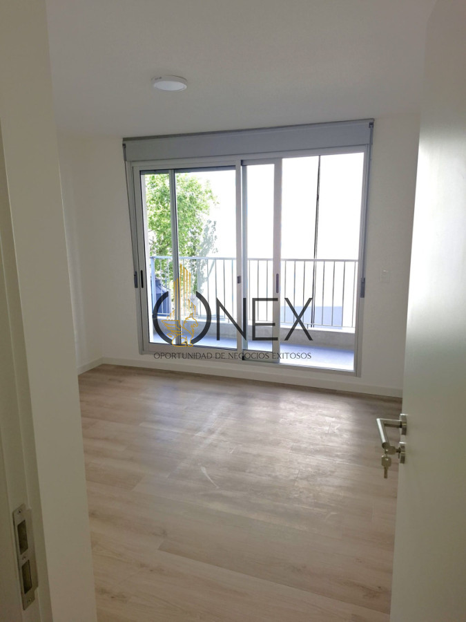 Apartamento ID.3737 - Apartamento en venta de 2 dormitorios en venta con Patio