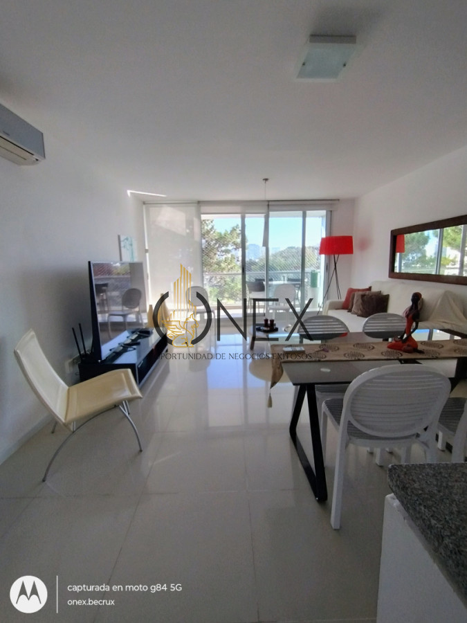 Apartamento ID.4243 - Alquiler anual en torre con amenities – Punta del Este 2 dormitorios 2 baños 