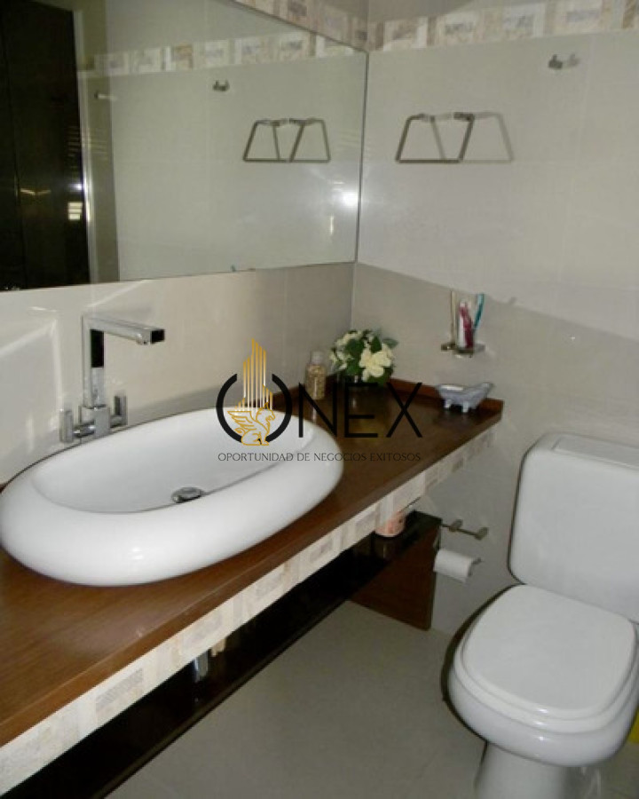 Apartamento ID.3464 - En venta apartamento en Punta del Este de 4 dormitorios. Con vista al puerto