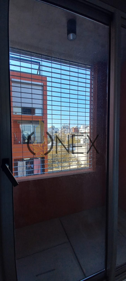 Apartamento ID.3321 - Alquiler de Apartamento 2 dormitorios + cochera vista a la rambla Barrio Sur