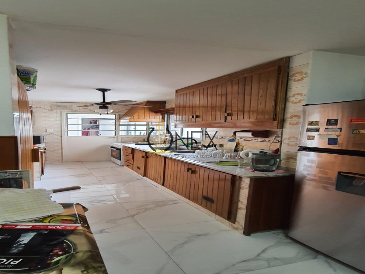 Apartamento ID.1030 - OPORTUNIDAD, Vendo  apartamento en Montevideo  18 de julio y Rio Negro