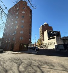 VENTA APARTAMENTO EN POCITOS 4 DORMITORIOS