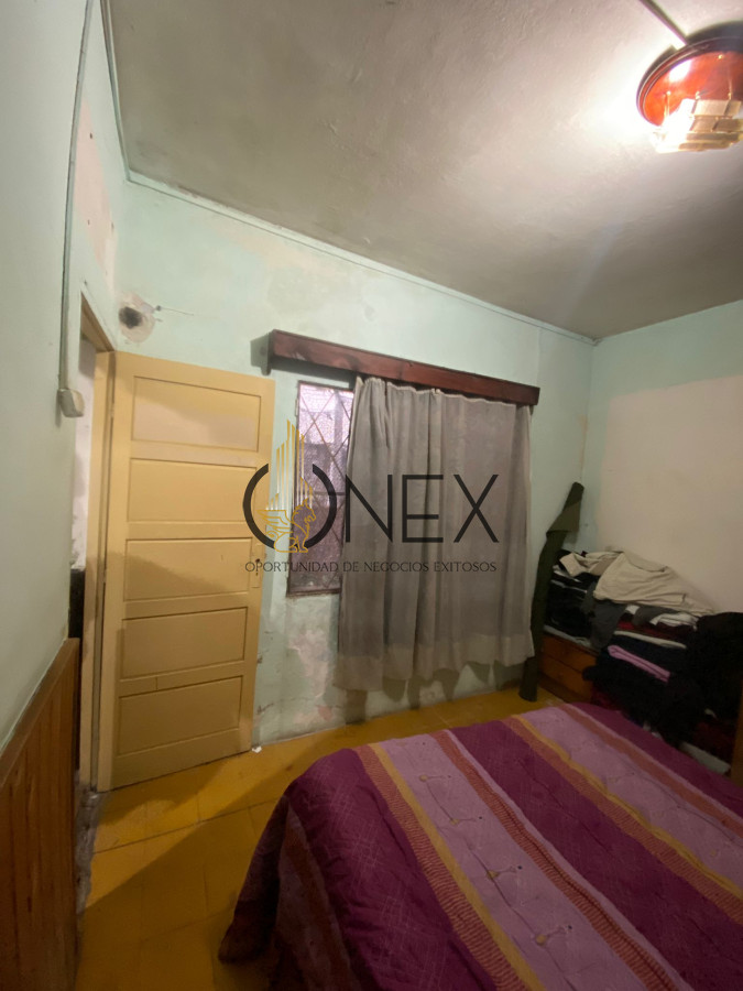 Casa ID.2733 - Se vende casa más apto en Barrio Malaga.  