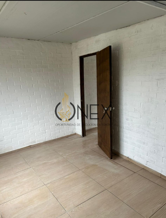 Casa ID.1098 - Se vende terreno más 2 casas en Neptunia Sur !!