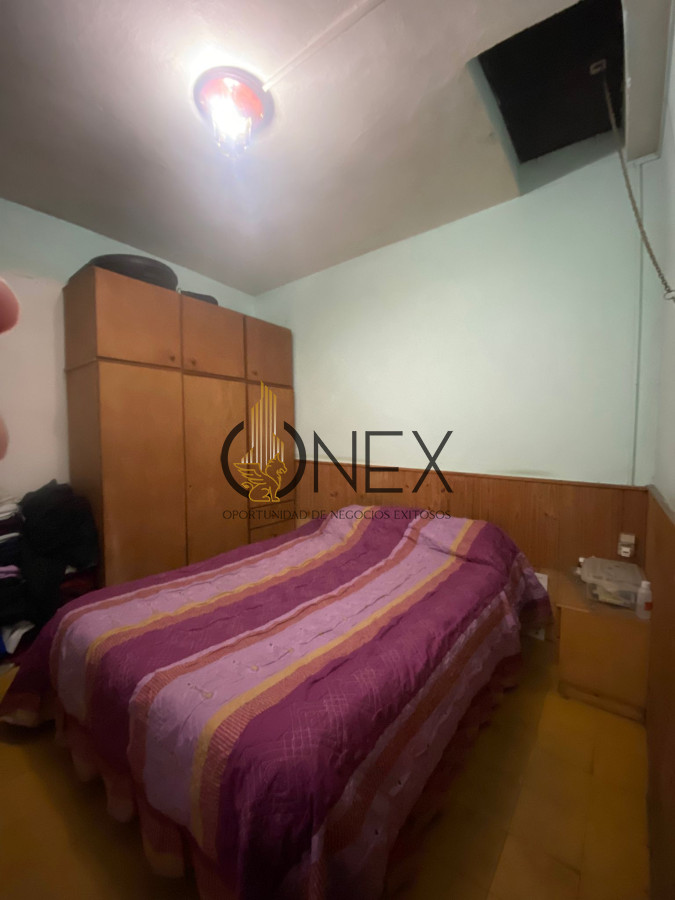 Casa ID.2733 - Se vende casa más apto en Barrio Malaga.  