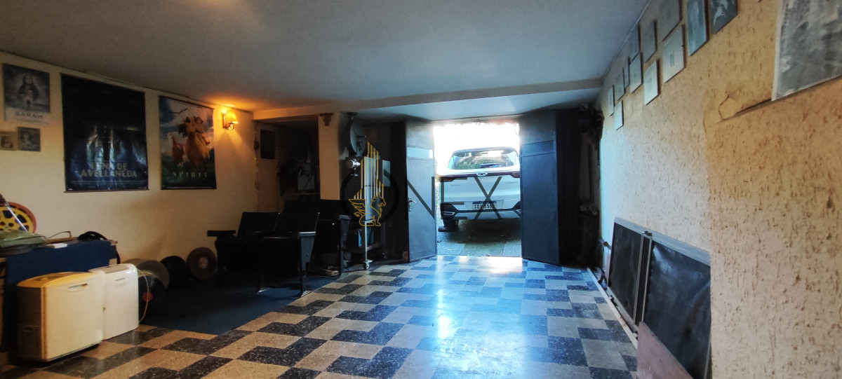 Casa ID.2656 - VENTA CASA MALVIN 3 DORMITORIOS 3 BAÑOS PARRILLERO GARAGE