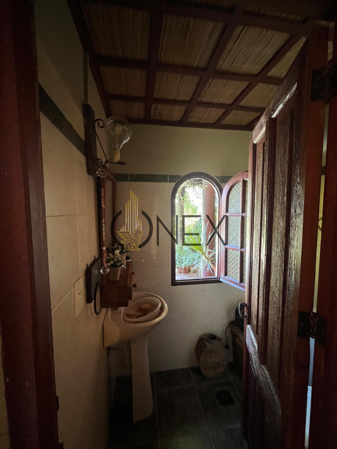 Casa ID.2573 - Hermosa propiedad de 4 dormitorios en Av. Don Pedro de Mendoza
